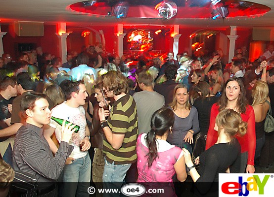 oe4-moulin-rouge