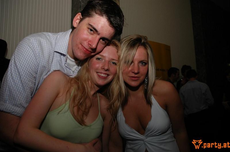 110_nigfest030305
